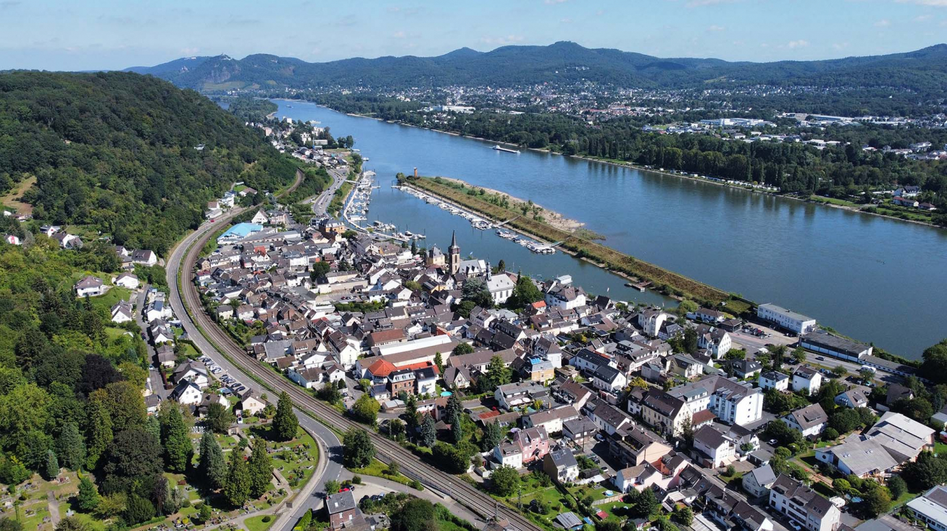 Herzliche Willkommen in Oberwinter - Hafenort am Rhein bei Remagen