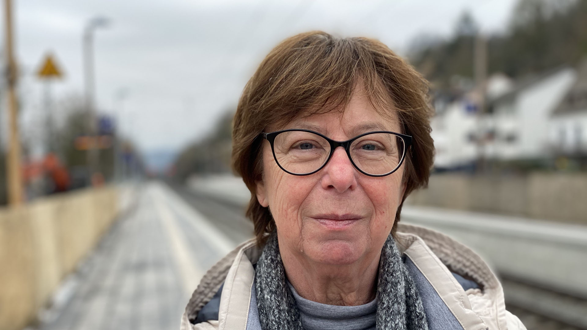 Ortsvorsteherin Angela Linden Oberwinter - Lärmaktionsplanung-Schiene Eisenbahn-Bundesamt